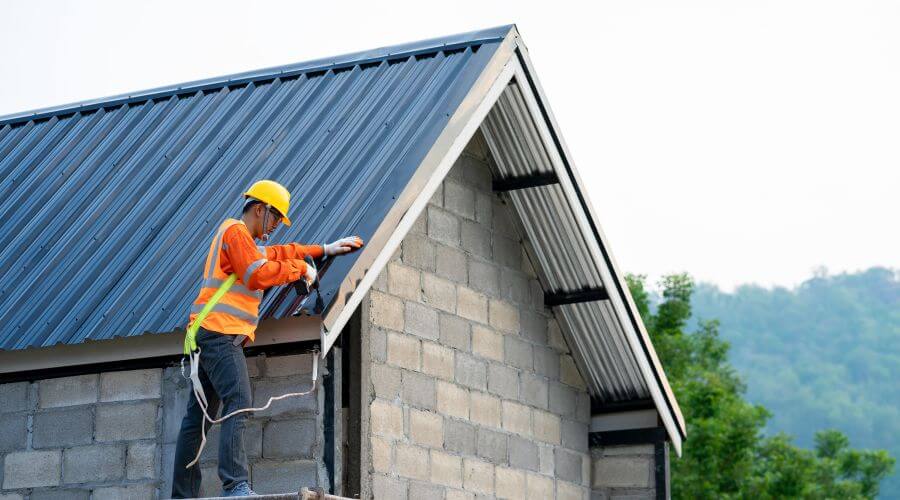 Professional gutter cleaning in Harrisville, WV